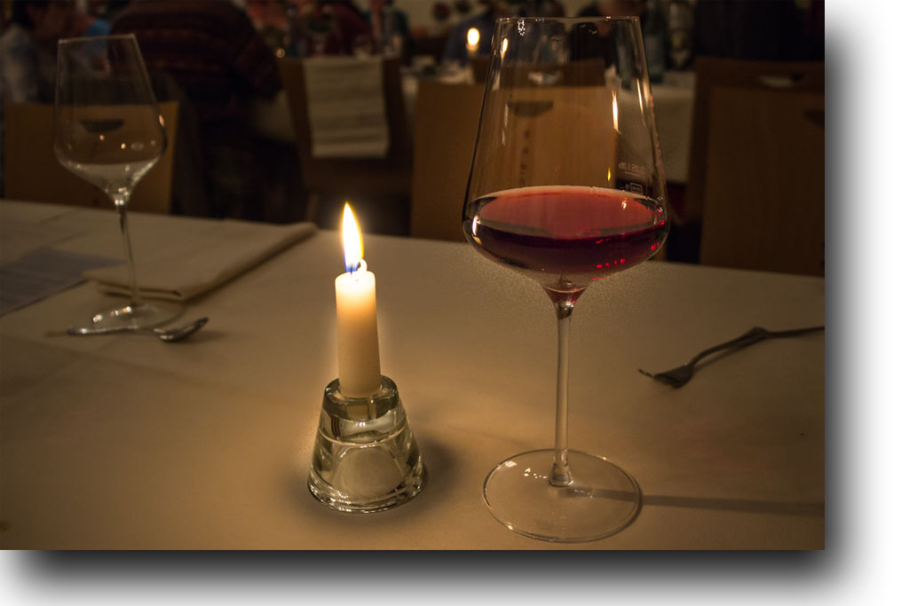 Kerze und Wein