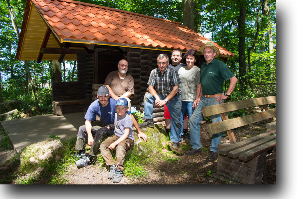 Wandergruppe an der Fritz-Paul-Hütte